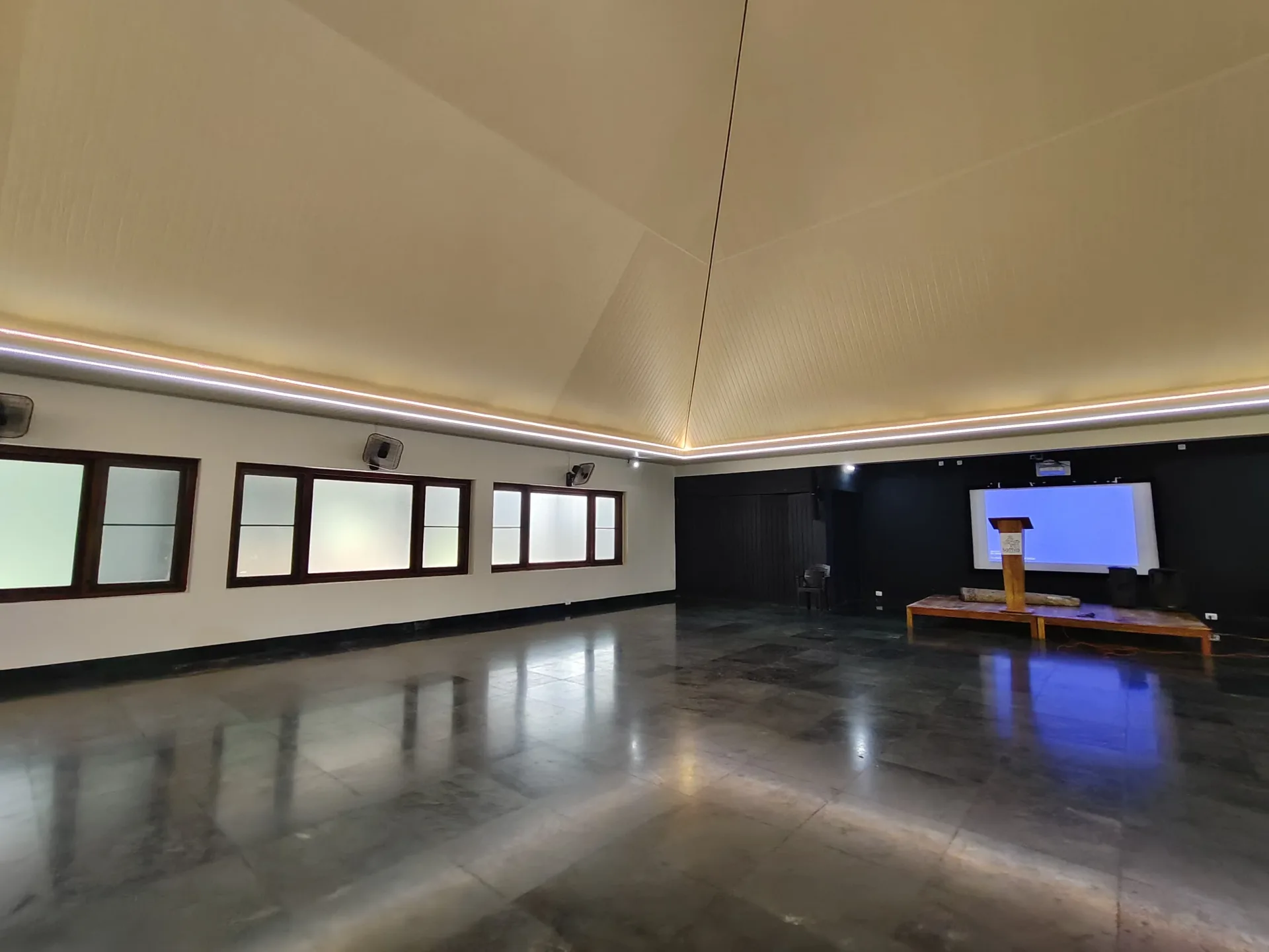 Featured project view, Modern style from Modern PVC Ceiling Design for 3 Star Resort in Kozhikode in Kozhikode by Gokul Govindharajan